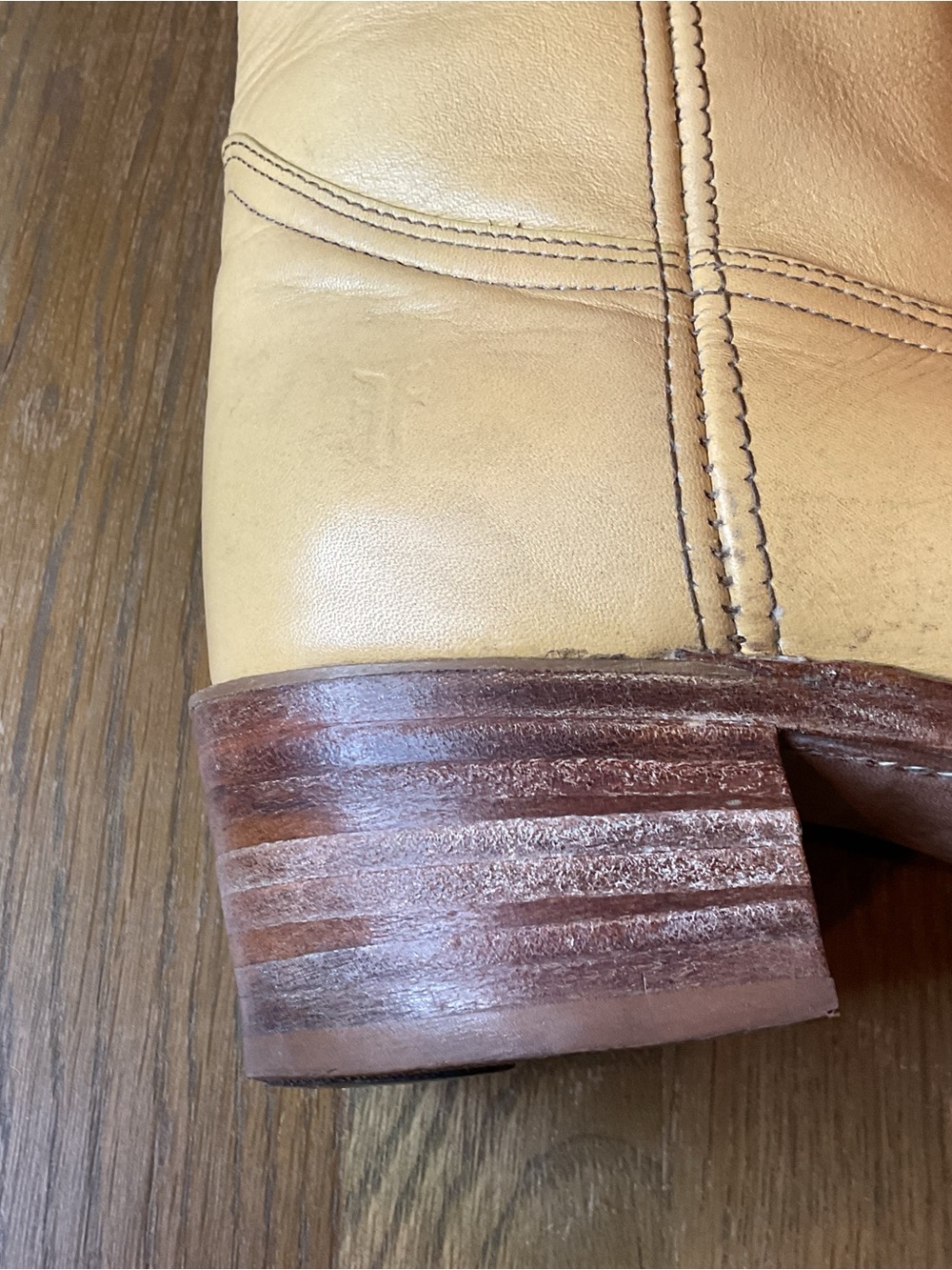 Frye Women's Vintage Campus Boots Banana Leather #2952 - Picture 6 of 12